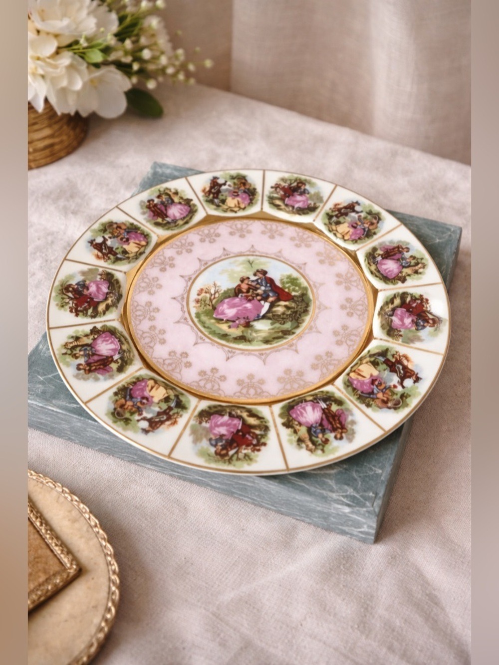 Vintage SAJI Fine China Japan Plate N.C. • Romantic • Gold Trim Decorative Plate